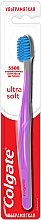 Ультрамягкая зубная щетка для эффективной чистки зубов, фиолетовая - Colgate — фото N3