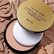 Компактная пудра, 14 g - Max Factor Creme Puff Pressed Powder — фото N7