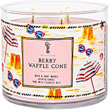 Парфумерія, косметика Аромасвічка, 3-ґнотова - Bath And Body Works Berry Waffle Cone