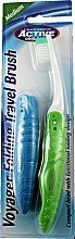Парфумерія, косметика Зубна щітка для подорожі, зелена - Beauty Formulas Voyager Active Folding Dustproof Travel Toothbrush Medium