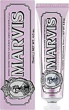 УЦЕНКА Зубная паста для чувствительных десен - Marvis Sensitive Gums Toothpaste * — фото N2