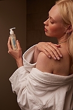 Лосьон для проблемных участков тела - Marie Fresh Cosmetics Clear skin body lotion — фото N4