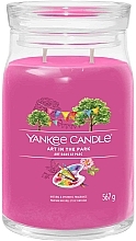 Ароматична свічка у банці "Art In The Park", 2 ґноти - Yankee Candle Singnature — фото N2