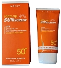 Духи, Парфюмерия, косметика Солнцезащитный крем для лица - Farmstay Whitening Booster Tone-Up UVA Sunscreen SPF50+ Pa++++