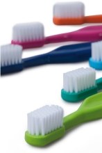 Зубная щетка "S39", бирюзовая - Paro Swiss Toothbrush (полиэтиленовая упаковка) — фото N4