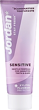 Зубная паста для чувствительных зубов - Jordan Stay Fresh Sensitive Toothpaste — фото N1