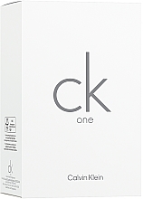 Calvin Klein CK One - Набор (edt/50ml + b/wash/100ml) — фото N3