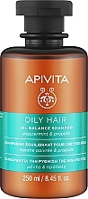 Шампунь для жирного волосся з м'ятою і прополісом - Apivita Propoline Balancing Shampoo For Very Oily Hair — фото N1
