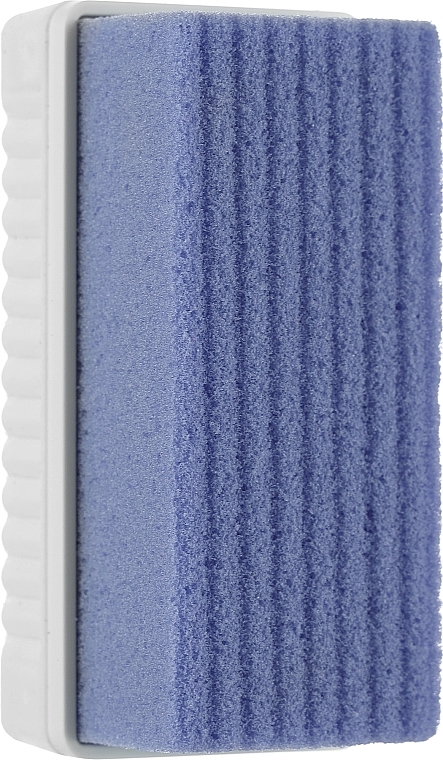 Щетка-пемза комбинированная на блистере, бледно-синяя - Titania — фото N2