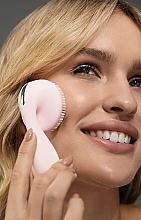 Щіточка для вмивання, рожева - Praimy Murmur Exfoliating Brush — фото N7