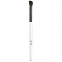 Духи, Парфюмерия, косметика Скошенная кисть для теней "B16" - NYX Professional Makeup Contour Brush