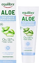 Зубная паста для чувствительных зубов и десён - Equilibra Aloe Gel Sensitive Gums Toothpaste — фото N2