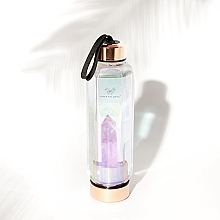 Скляна голографічна пляшка для води з аметистом, 650 мл - Crystallove Hexagon Hologram Amethyst Bottle — фото N5