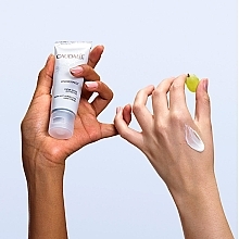 Крем для рук - Caudalie Vinoperfect Brightening Hand Cream — фото N4