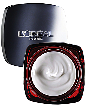 Денний антивіковий крем-догляд потрійної дії для шкіри обличчя  - LOreal Paris Revitalift Laser Х3 — фото N5