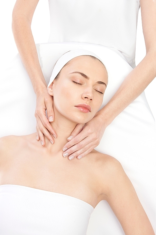 Массажный крем для всех типов кожи - Christina Massage Cream — фото N4
