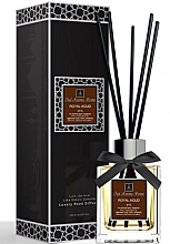 Духи, Парфюмерия, косметика УЦЕНКА Аромадиффузор - Feel Aroma Home Royal Oud *